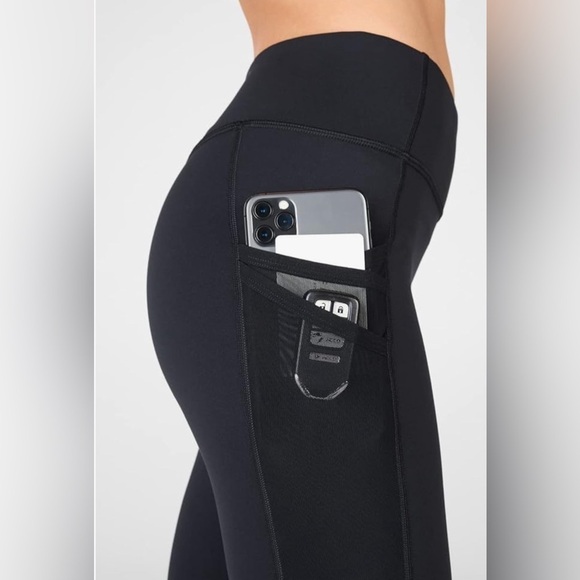 Fabletics Women’s Motion365 Leggings Medium Black High Rise Trinity Mid-Rise 7/8 - Picture 5 of 15